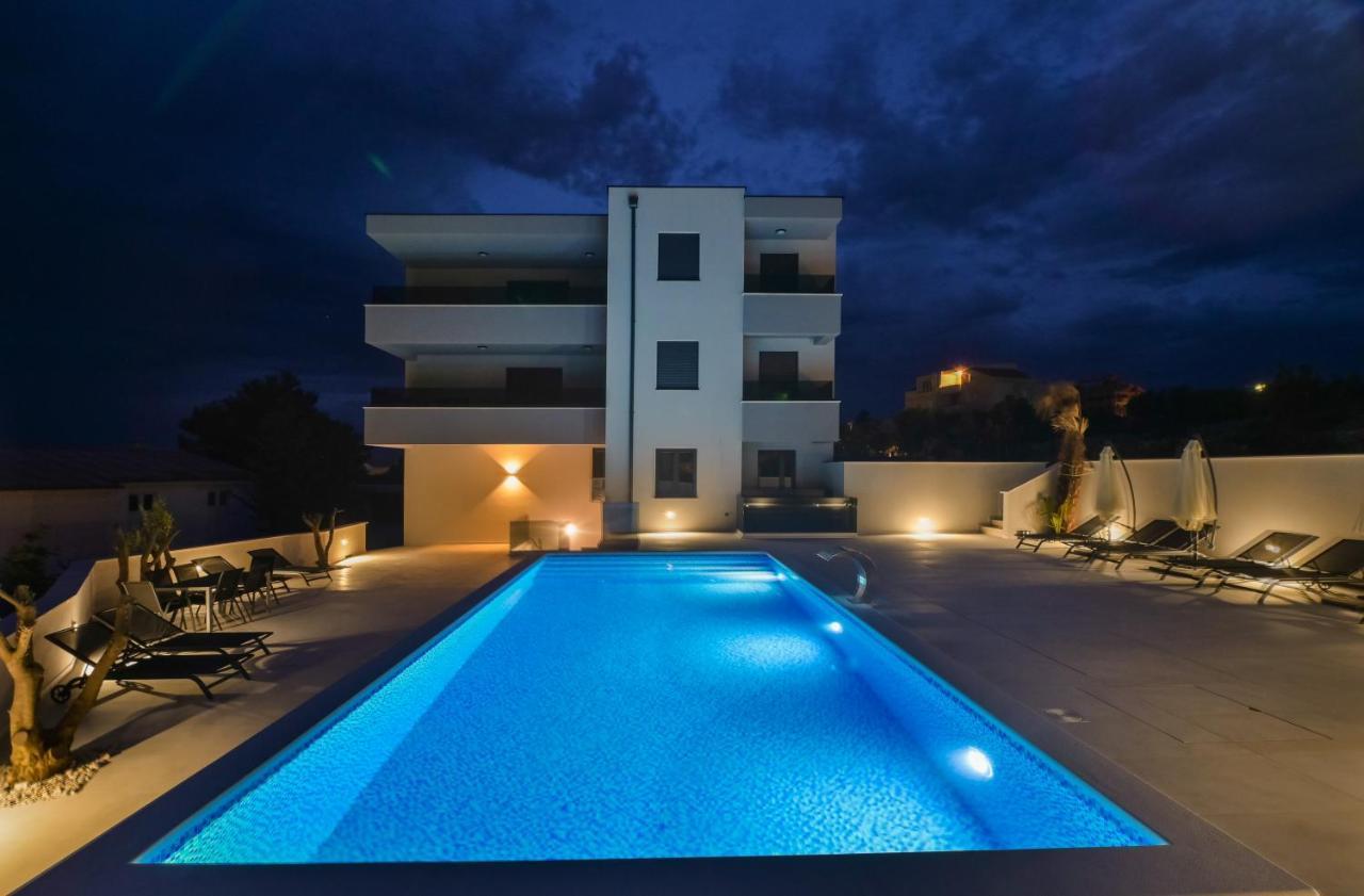 Apartamento The Eagle Novalja Exterior foto