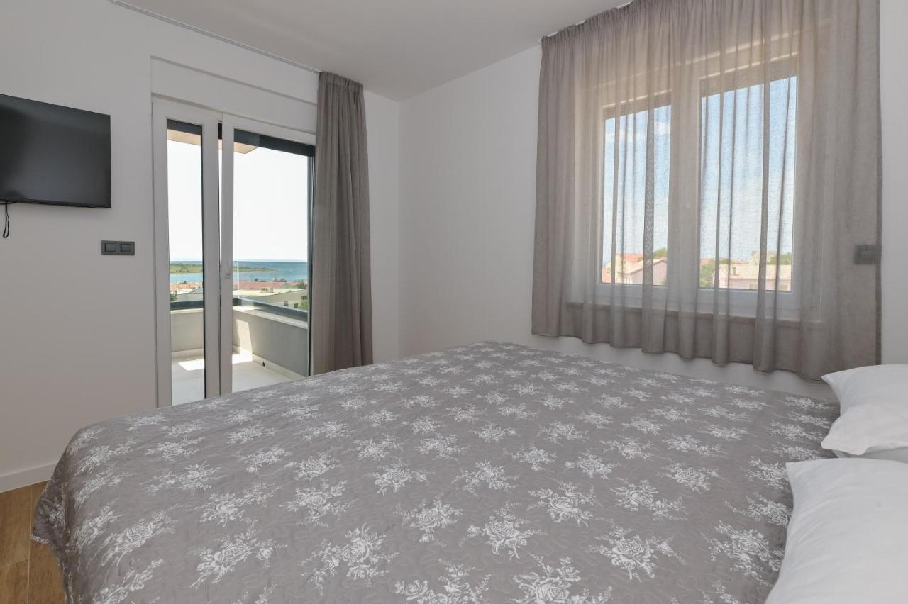 Apartamento The Eagle Novalja Exterior foto