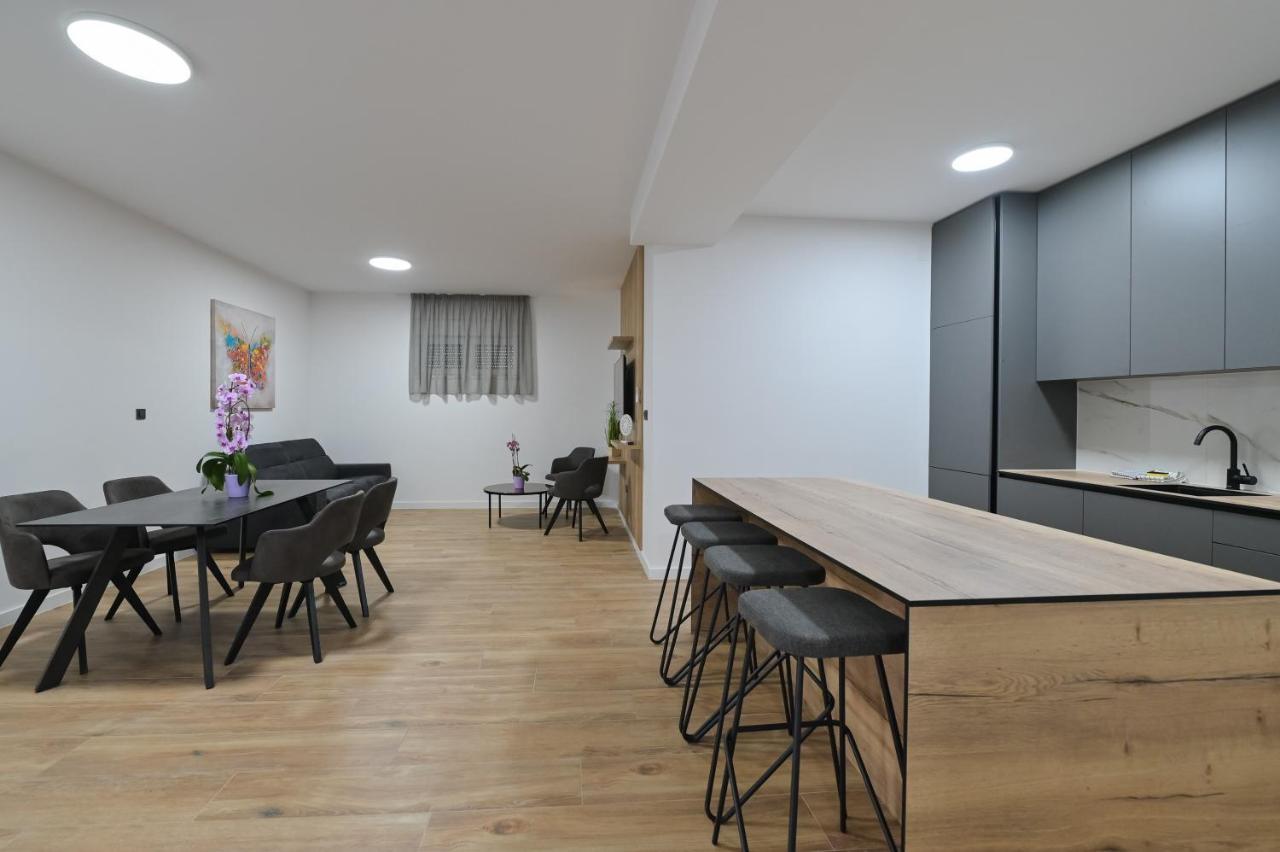 Apartamento The Eagle Novalja Exterior foto